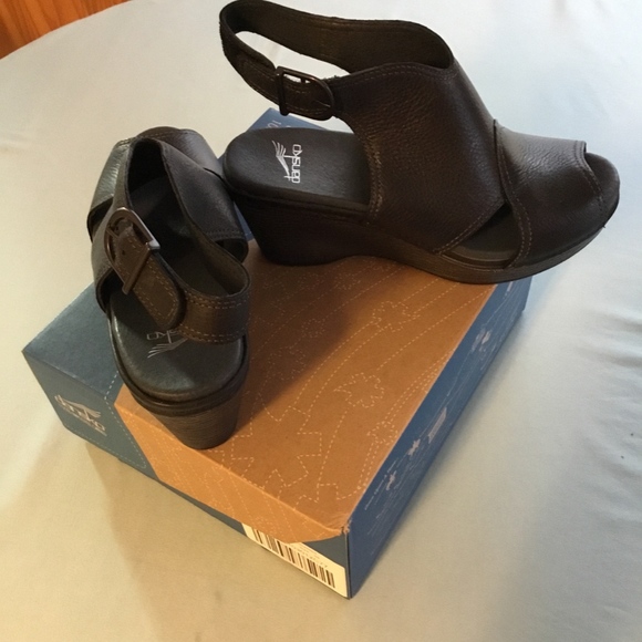 Dansko sandals - Picture 4 of 4